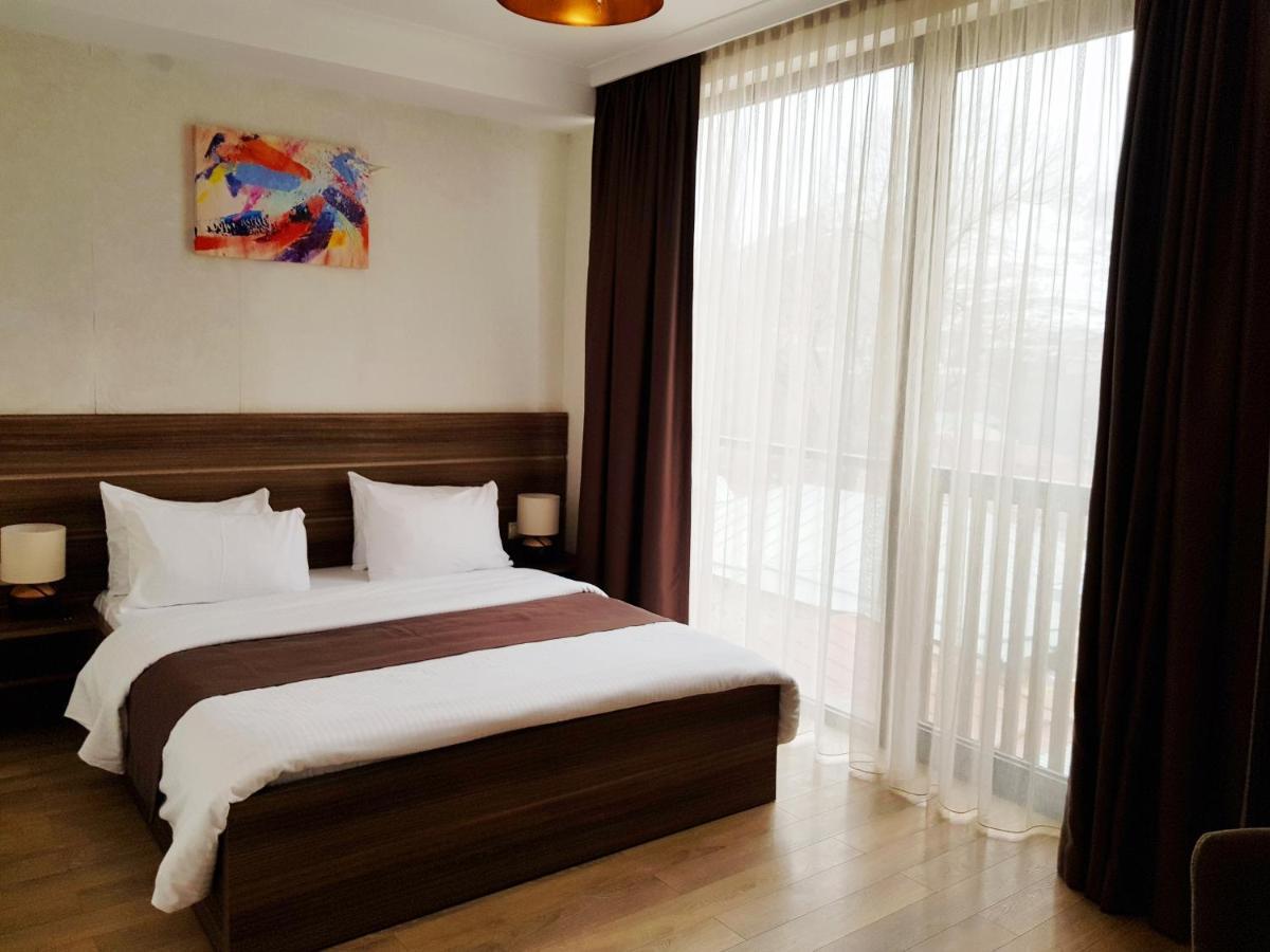 Mount Inn Kazbegi Exterior foto